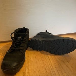 Palladium Pampa boots